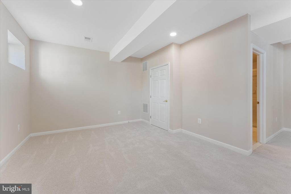 2717 Bulkhead Dr