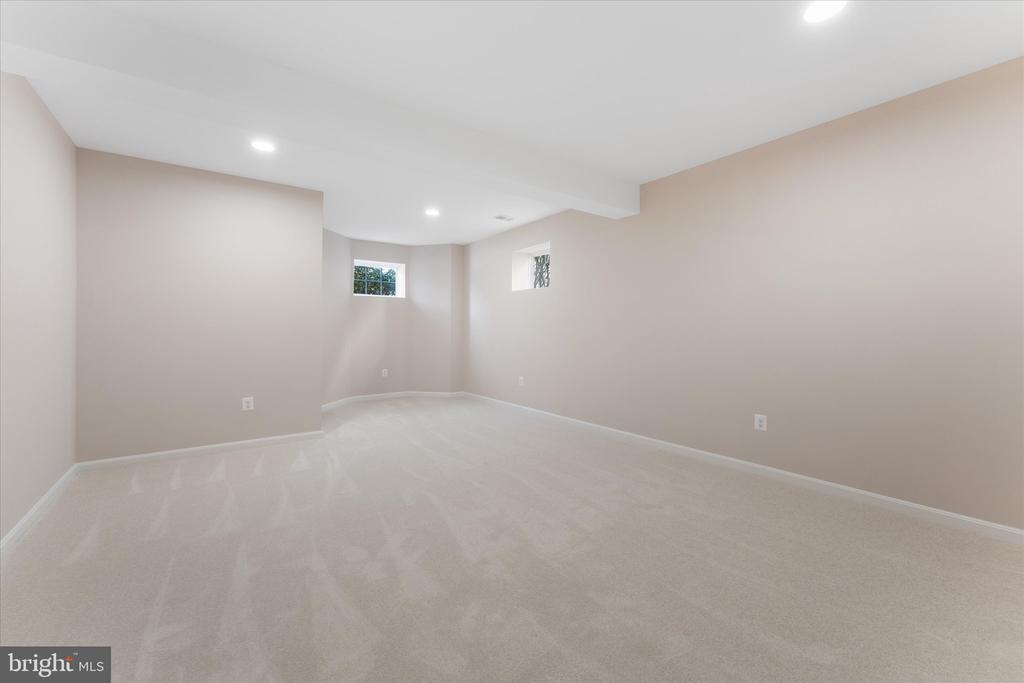 2717 Bulkhead Dr