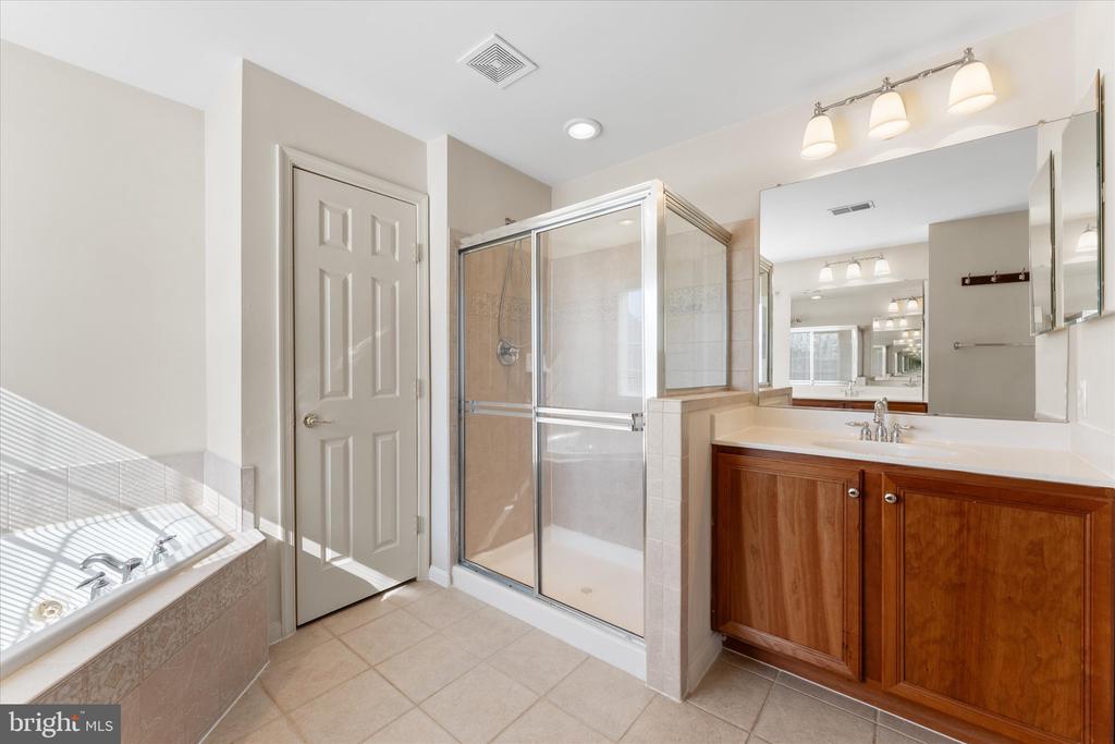 2717 Bulkhead Dr