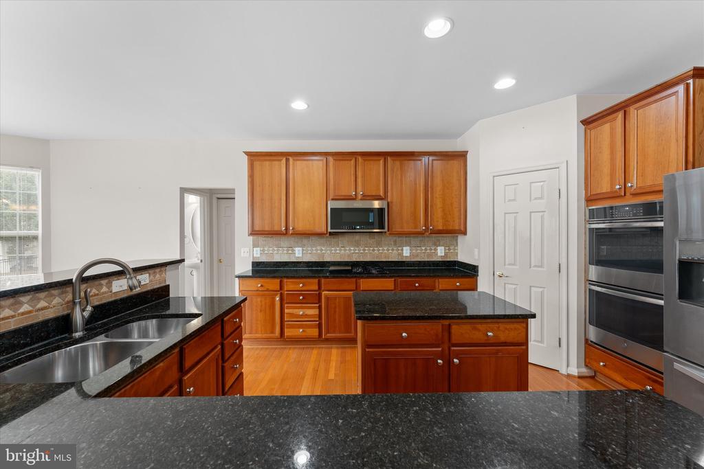 2717 Bulkhead Dr
