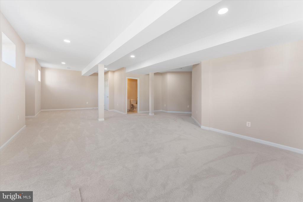 2717 Bulkhead Dr