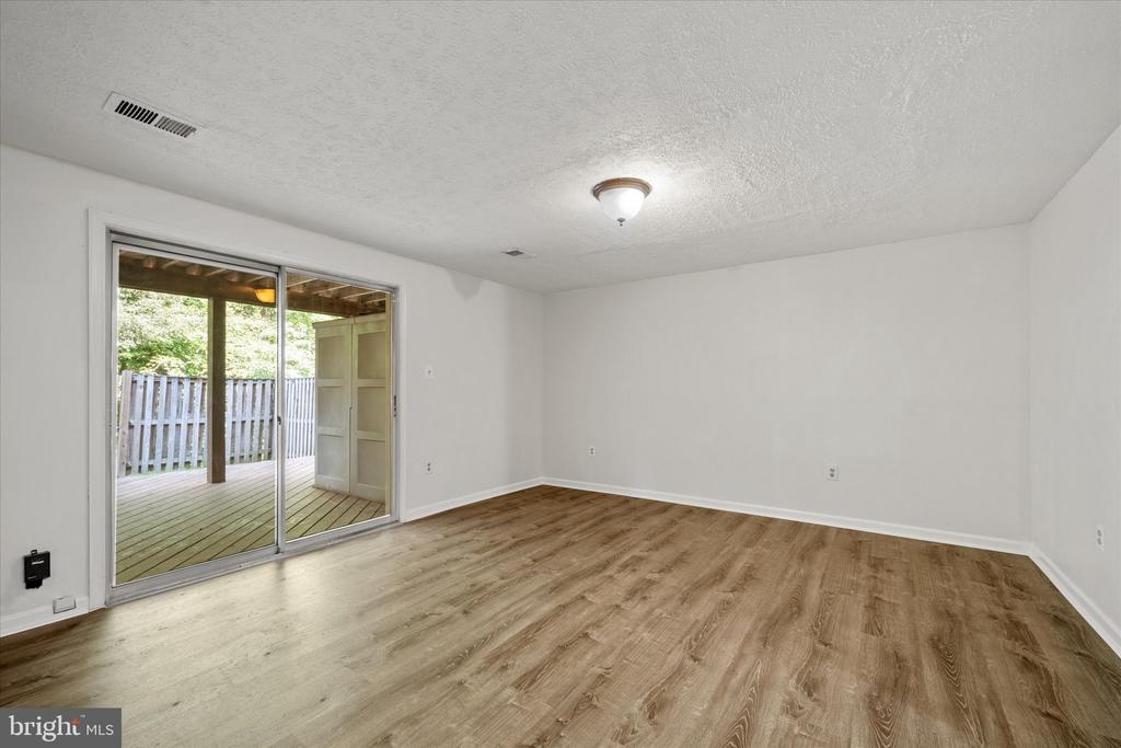 15021 Bridgeport Dr