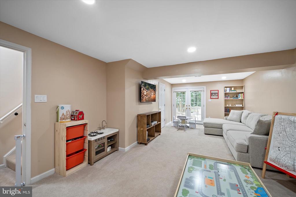 3953 Pepperidge Ct