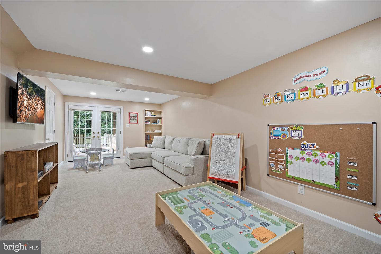 3953 Pepperidge Ct