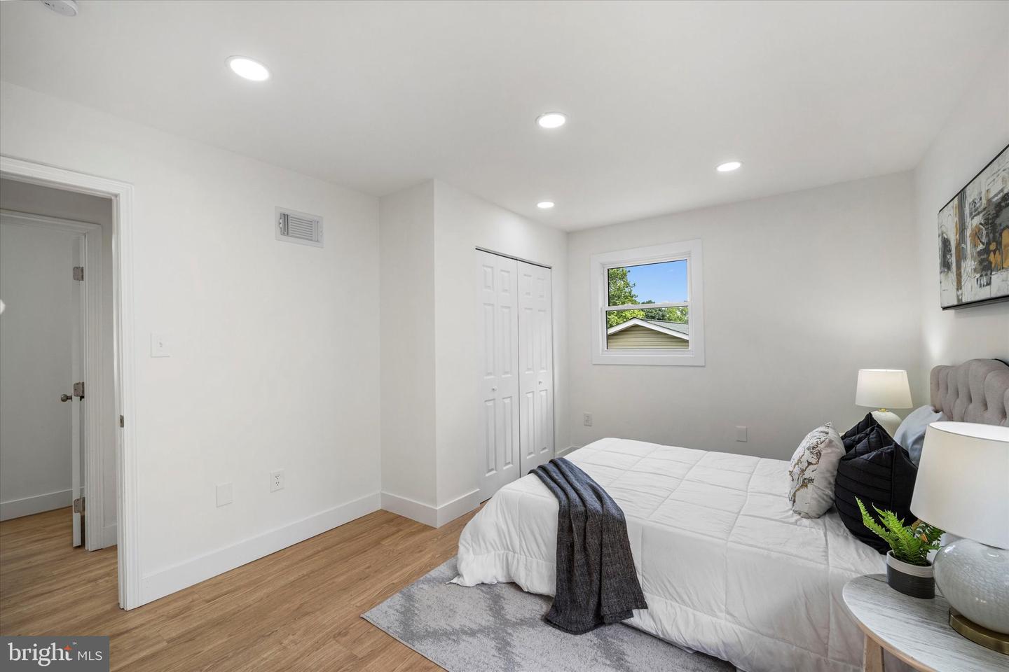 13708 Gilbert Rd