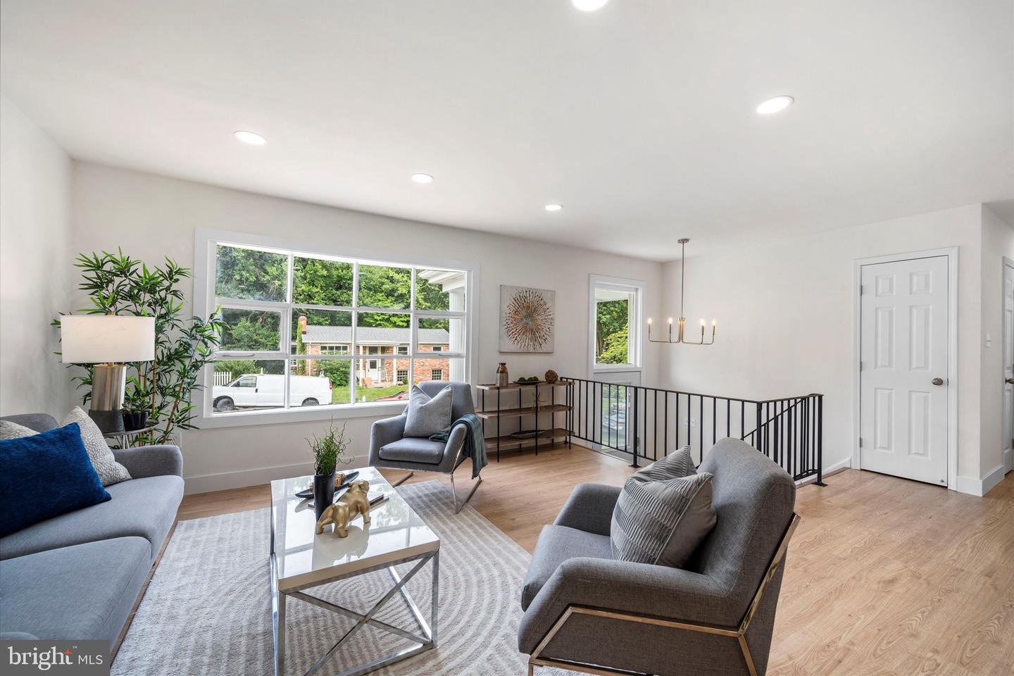 13708 Gilbert Rd
