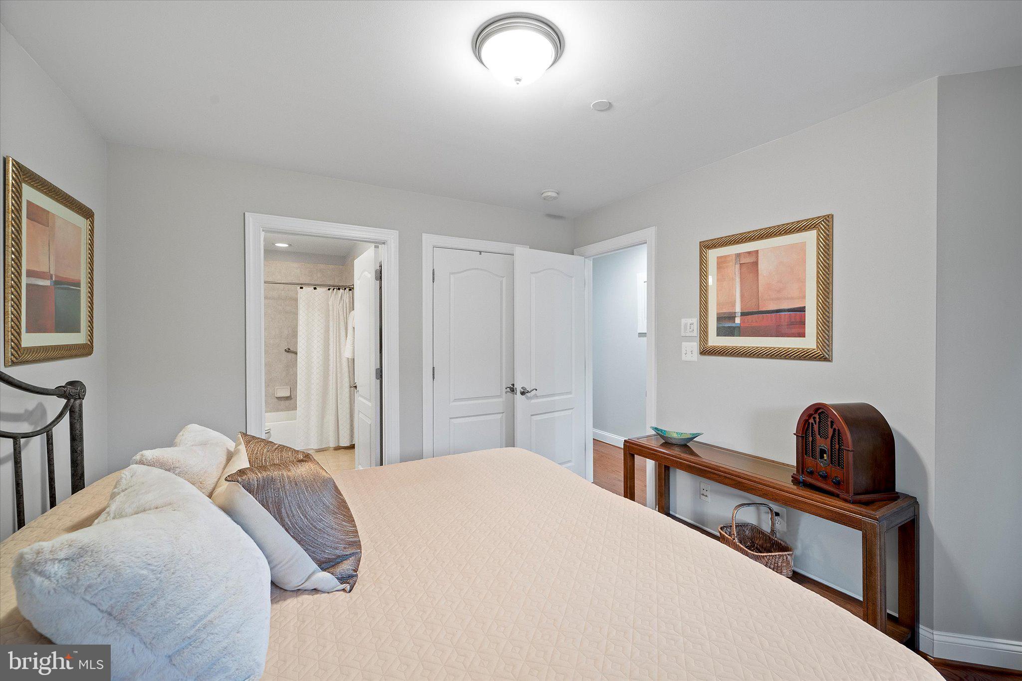 229 Mill St