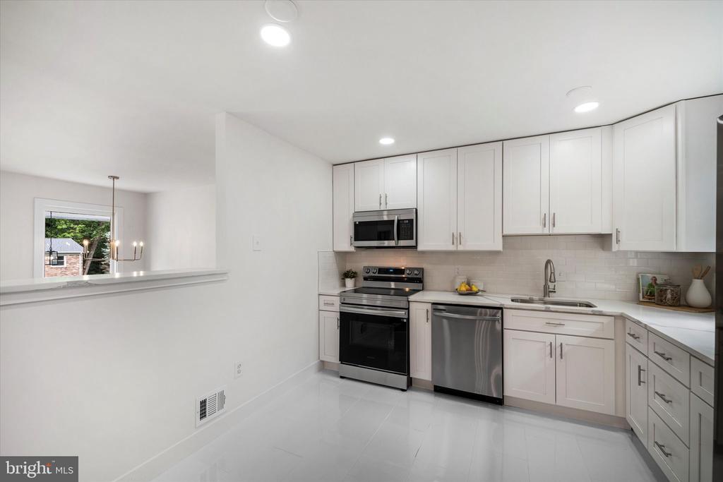 13708 GILBERT ROAD
