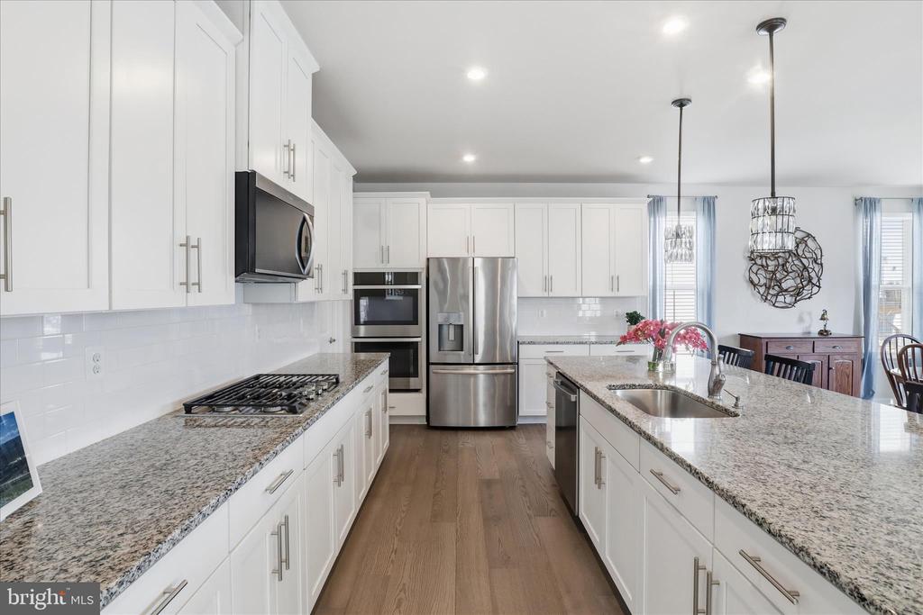 12433 SOUTHINGTON DRIVE