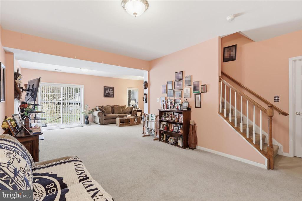 1805 EFTY COURT