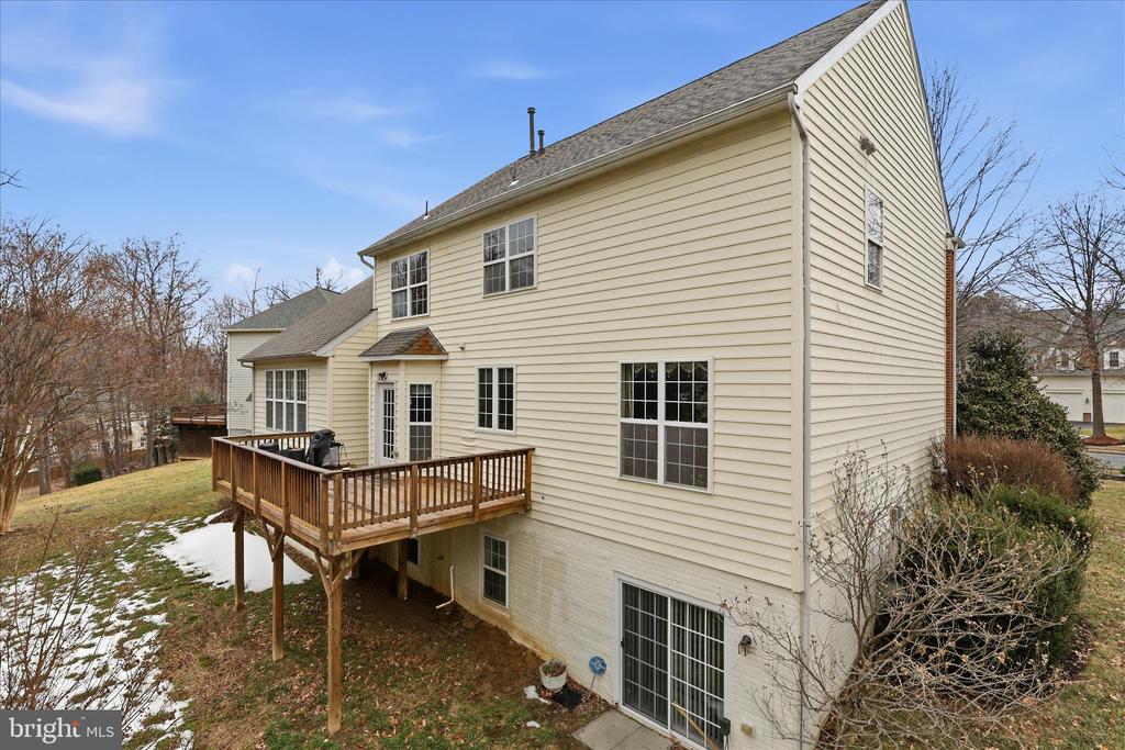 1805 EFTY COURT