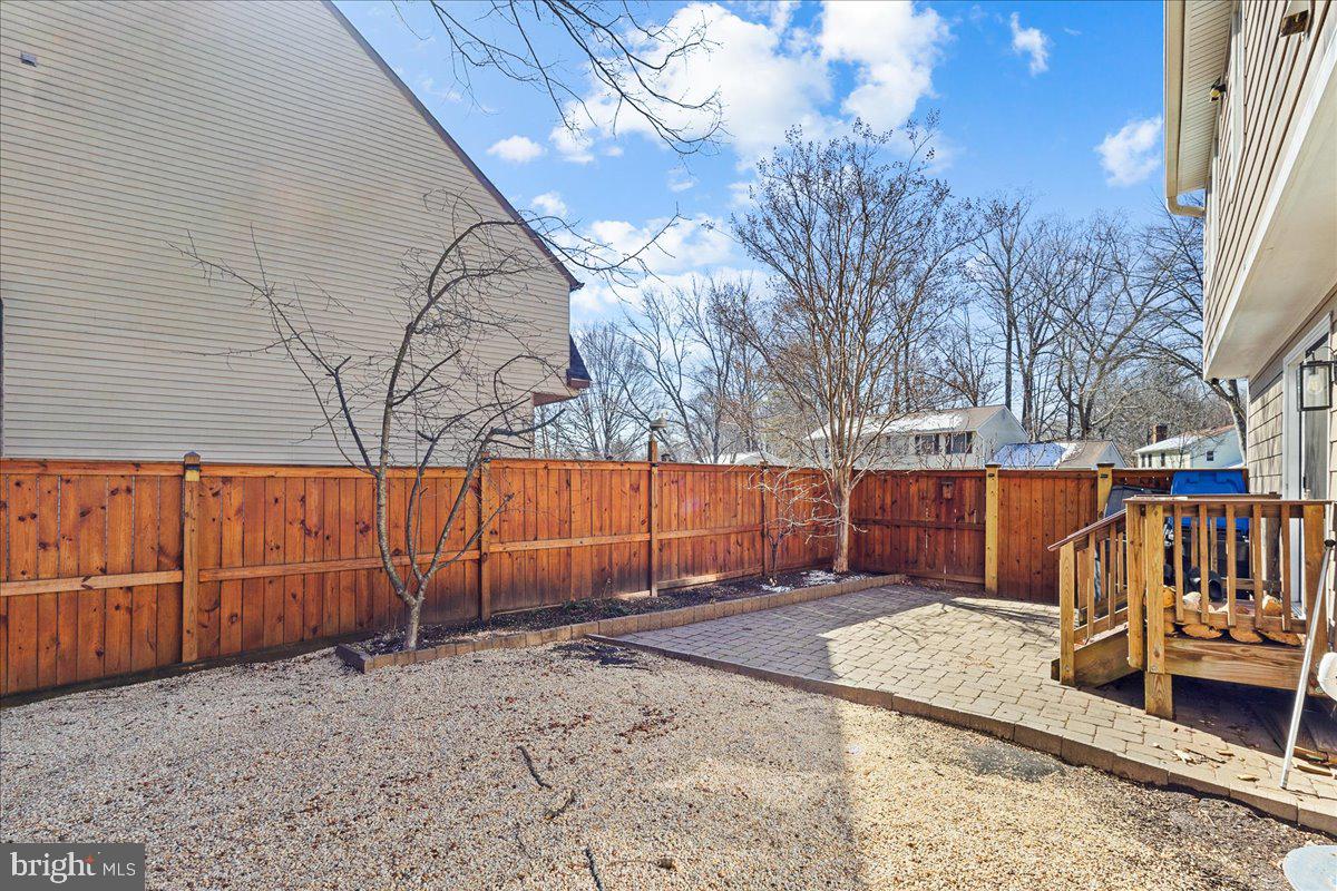 15401 SILVAN GLEN DRIVE