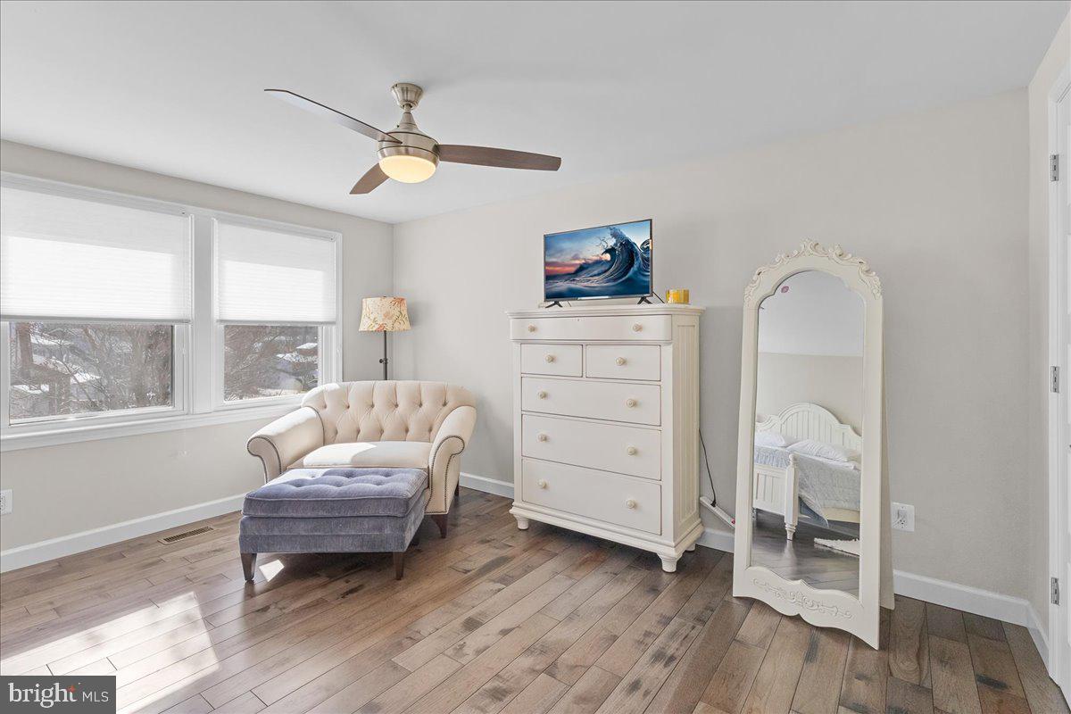 15401 SILVAN GLEN DRIVE