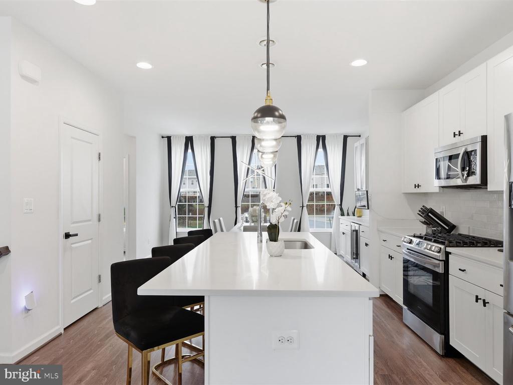 8280 CLAY LANE