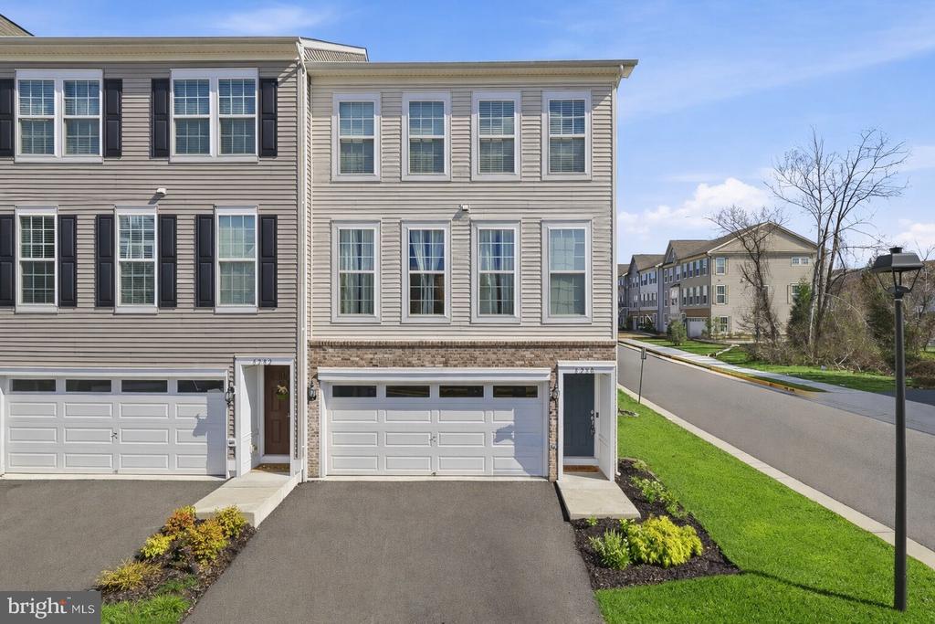 8280 CLAY LANE