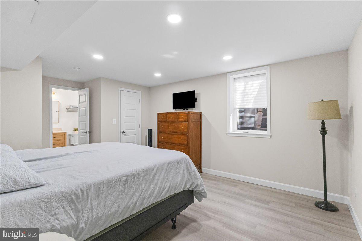 15401 SILVAN GLEN DRIVE