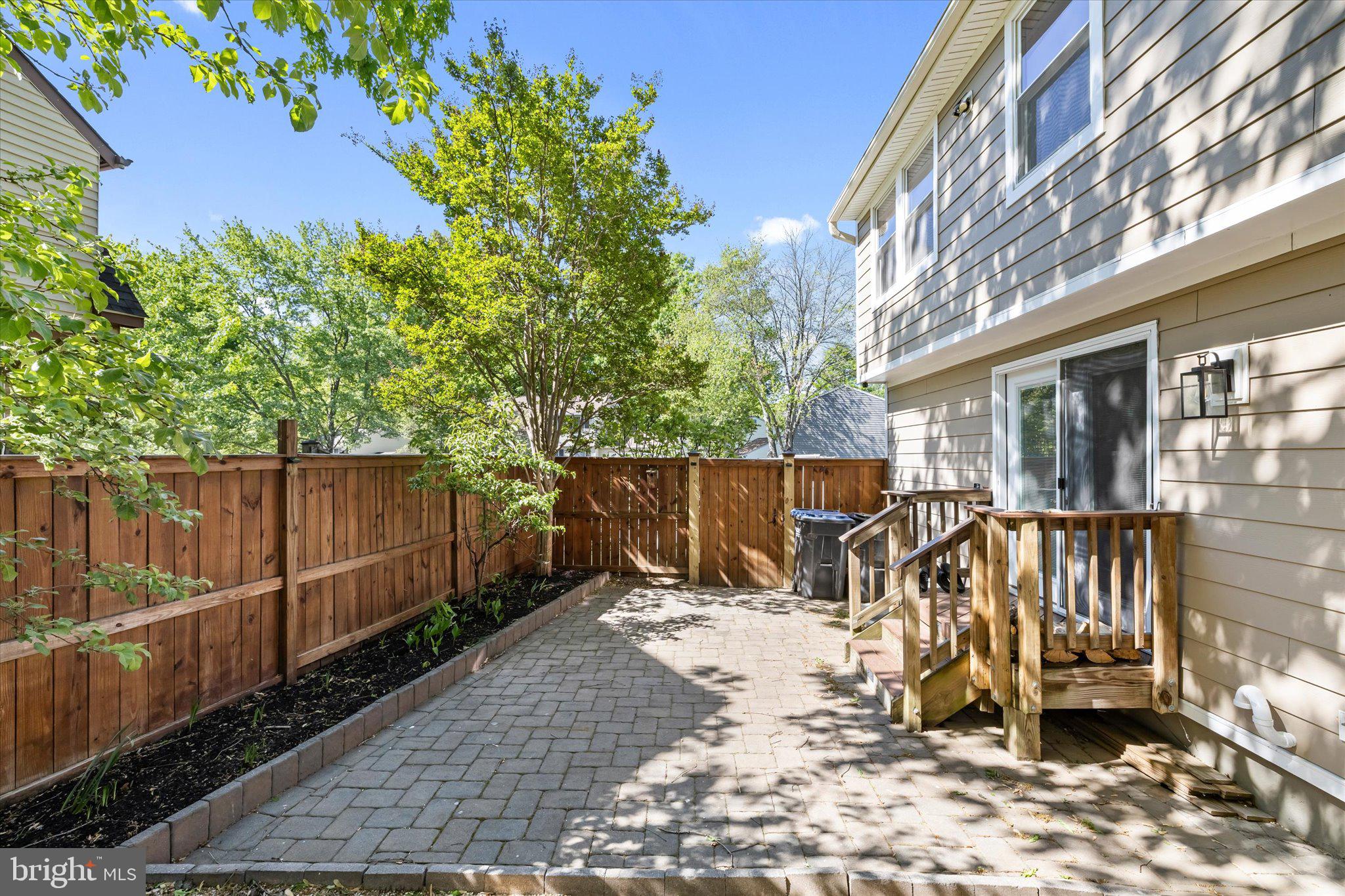 15401 SILVAN GLEN DRIVE