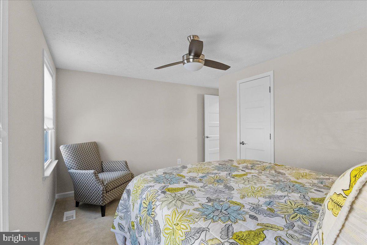 15401 SILVAN GLEN DRIVE