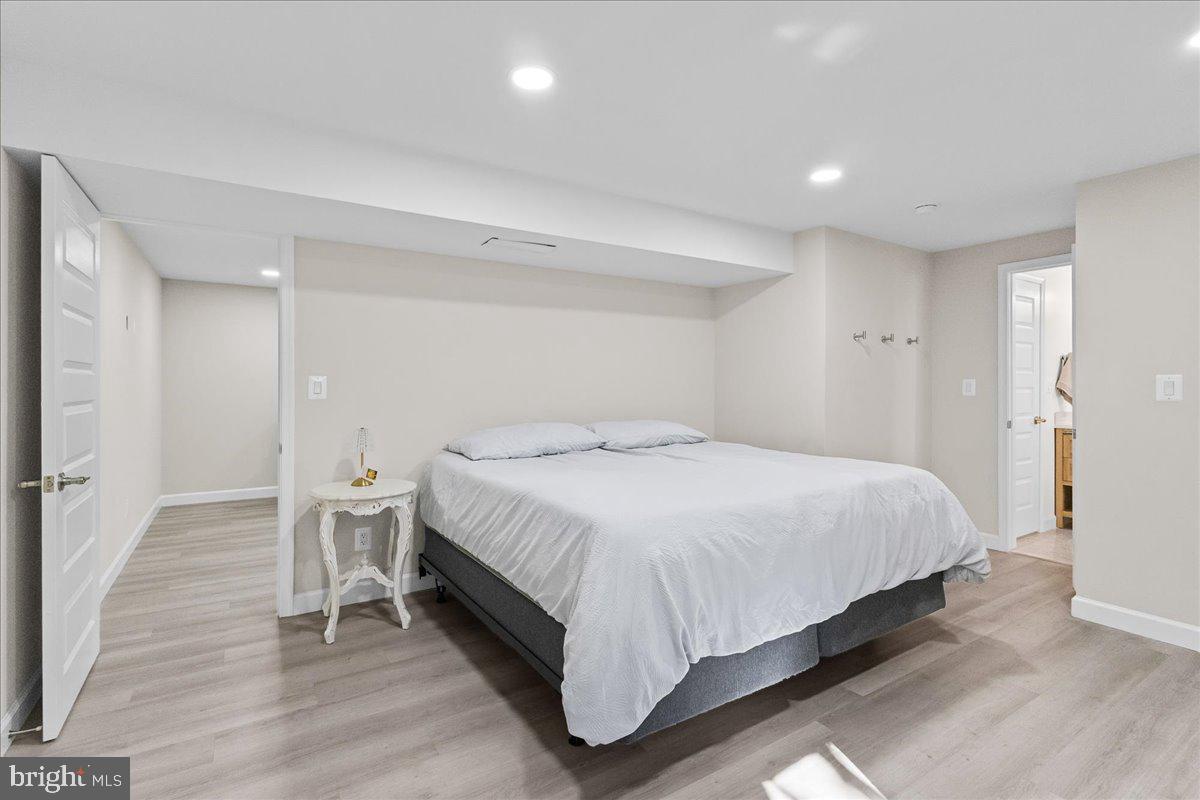 15401 SILVAN GLEN DRIVE