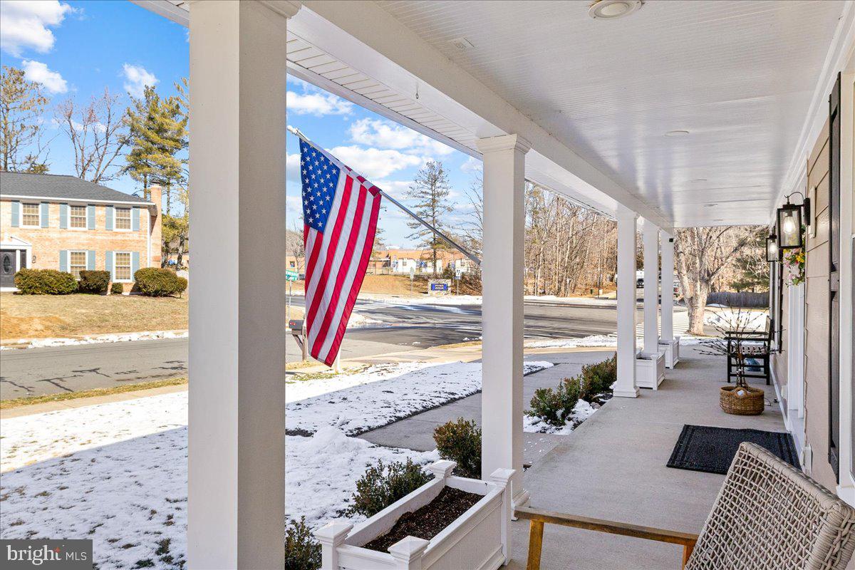 15401 SILVAN GLEN DRIVE