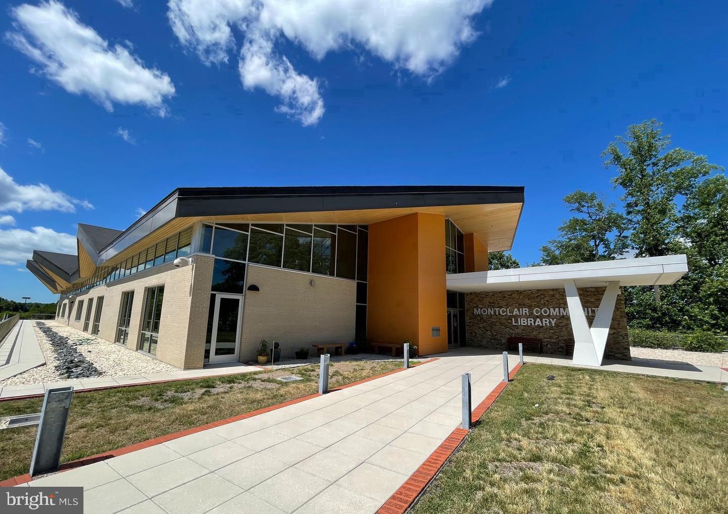 15401 SILVAN GLEN DRIVE