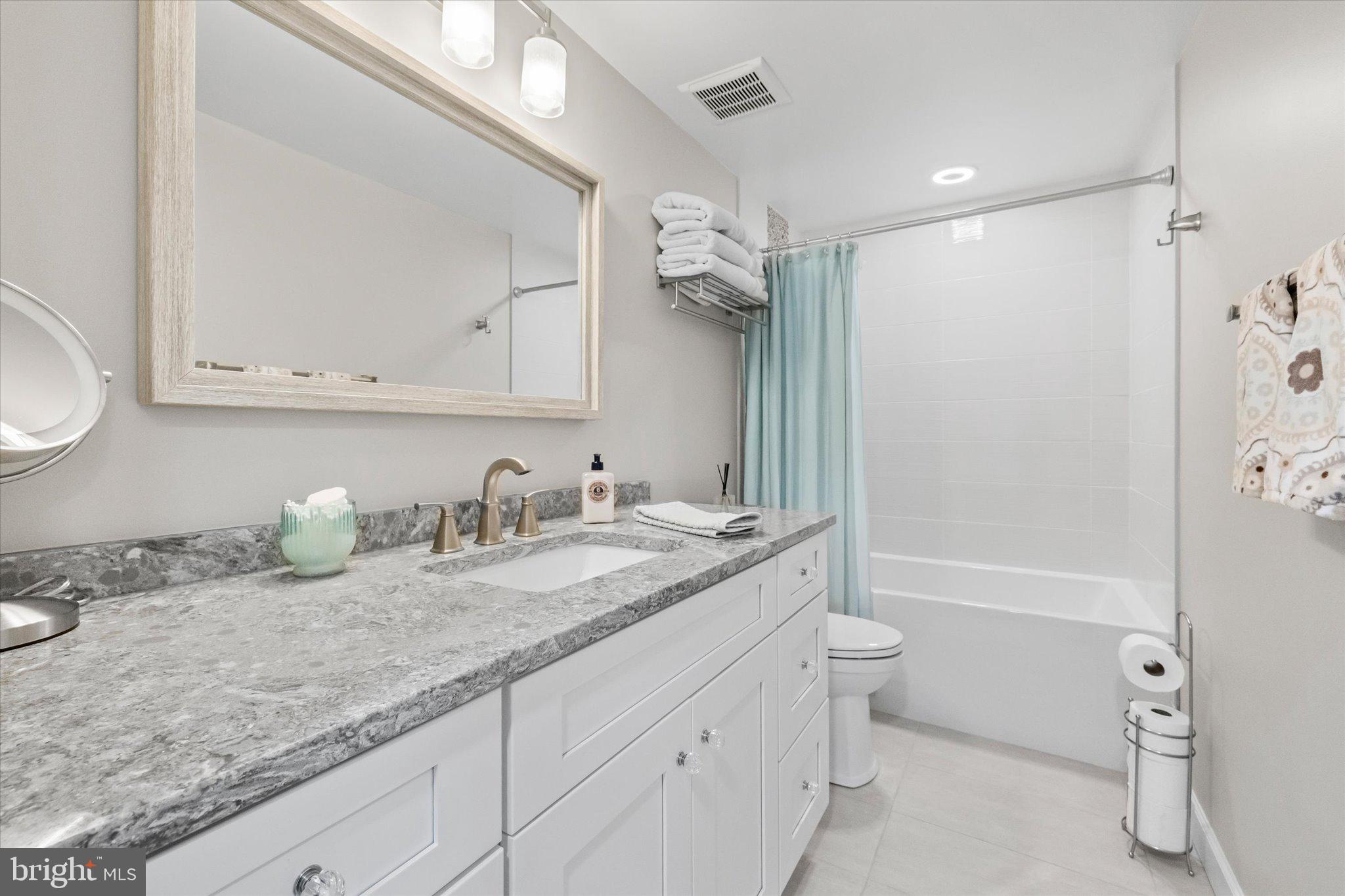 15401 SILVAN GLEN DRIVE