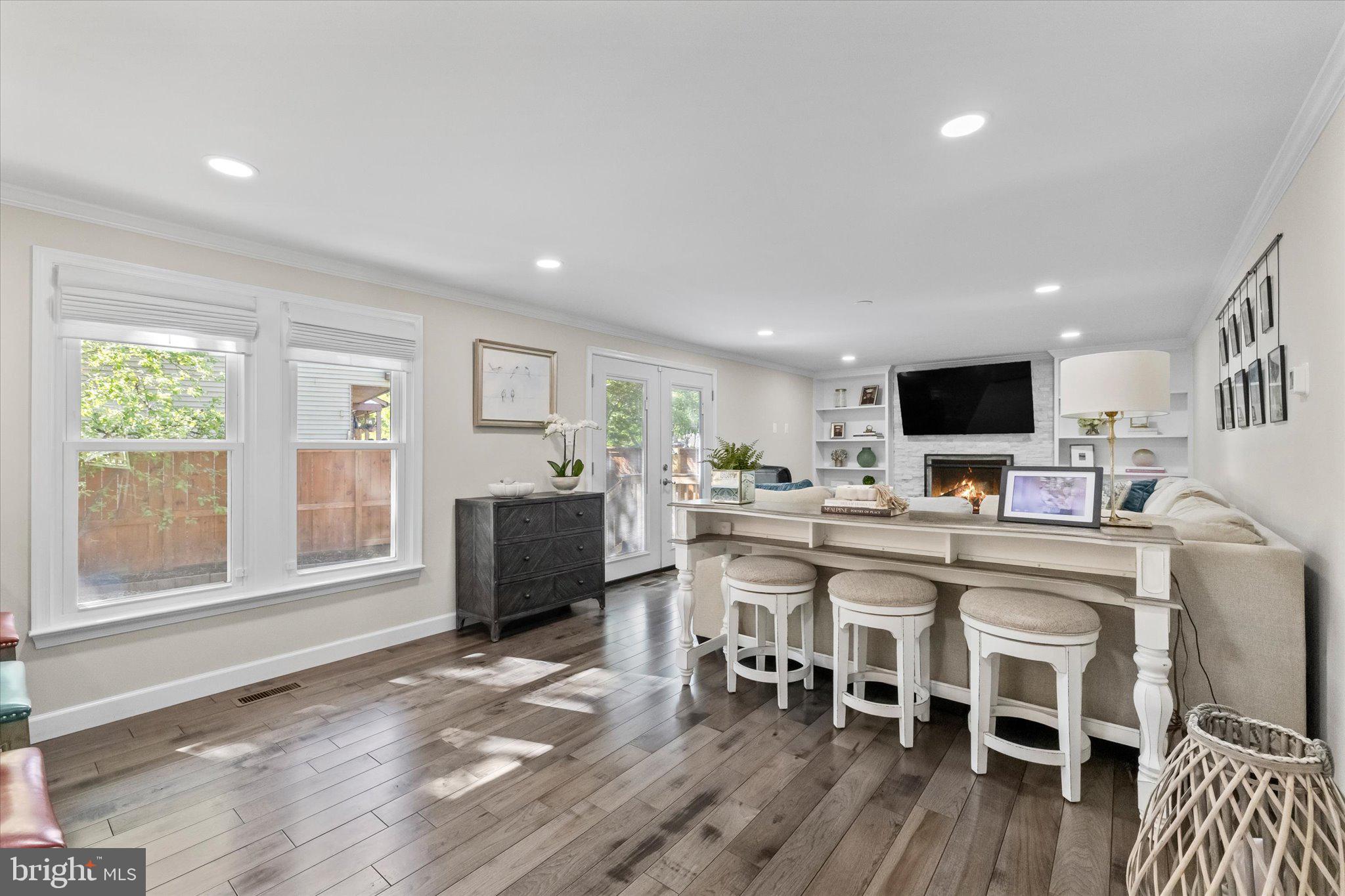 15401 SILVAN GLEN DRIVE