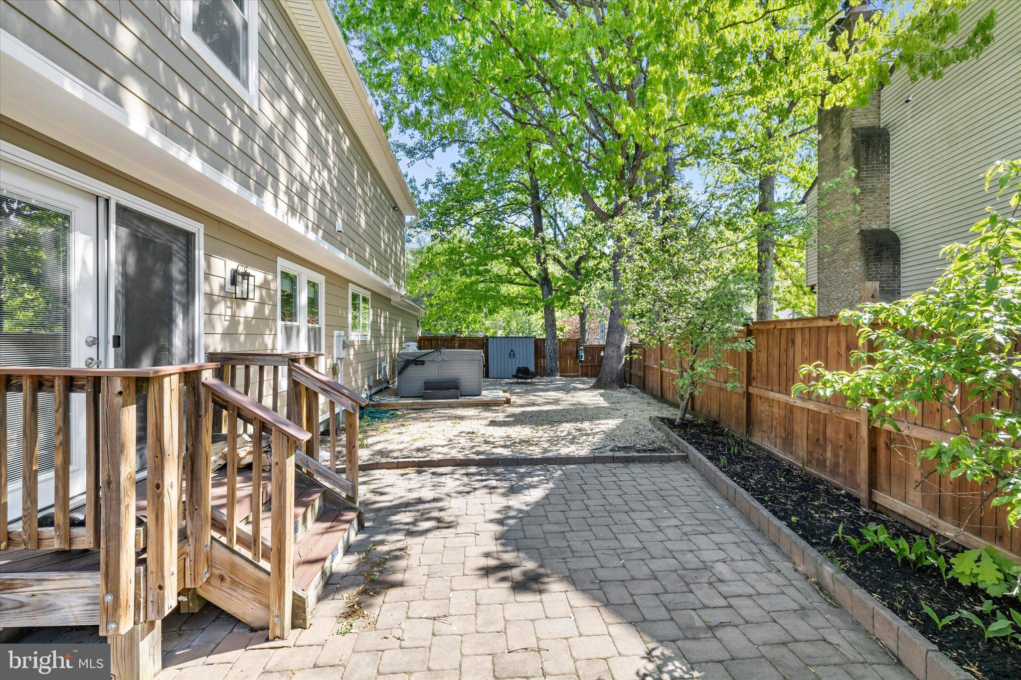 15401 SILVAN GLEN DRIVE