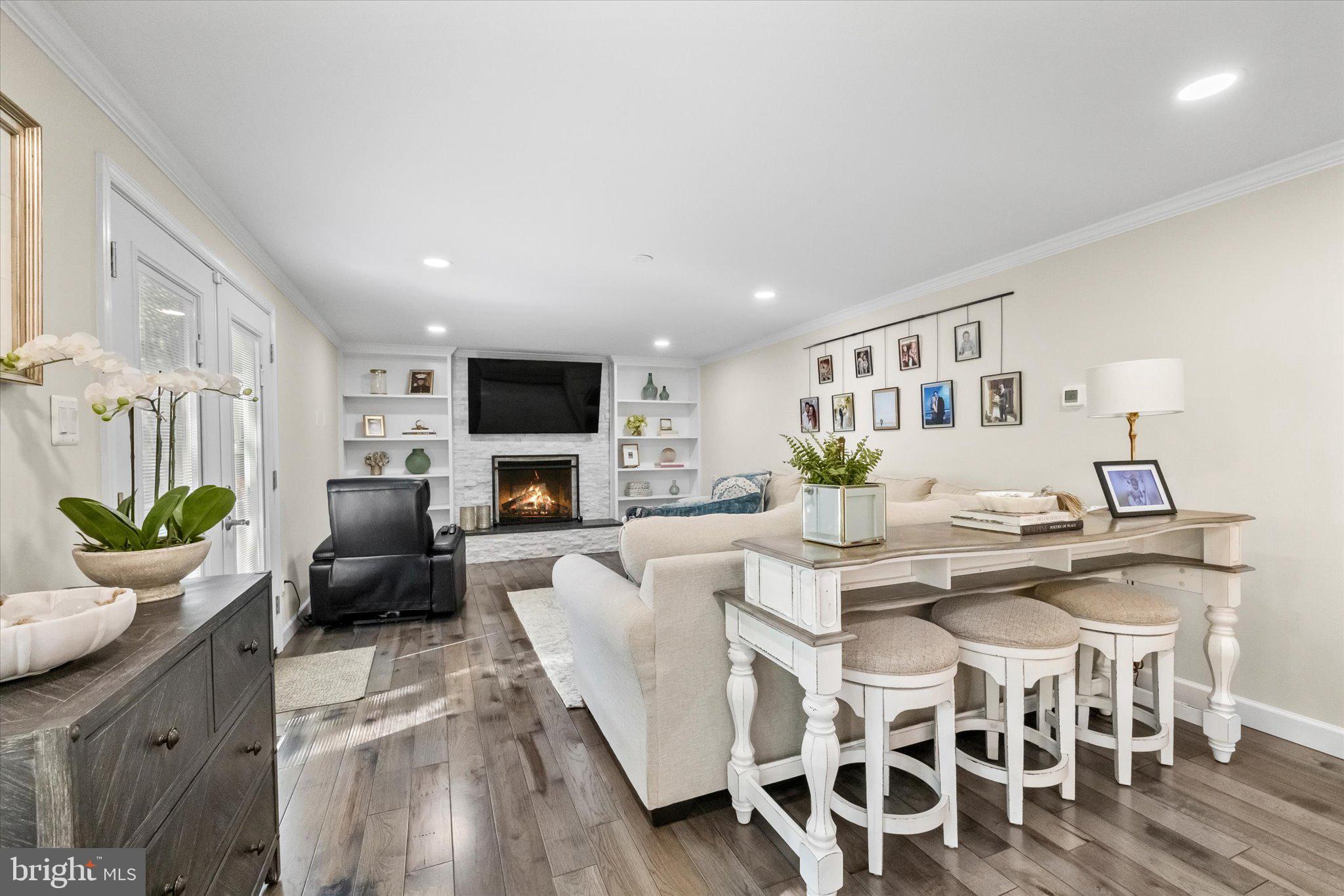 15401 SILVAN GLEN DRIVE