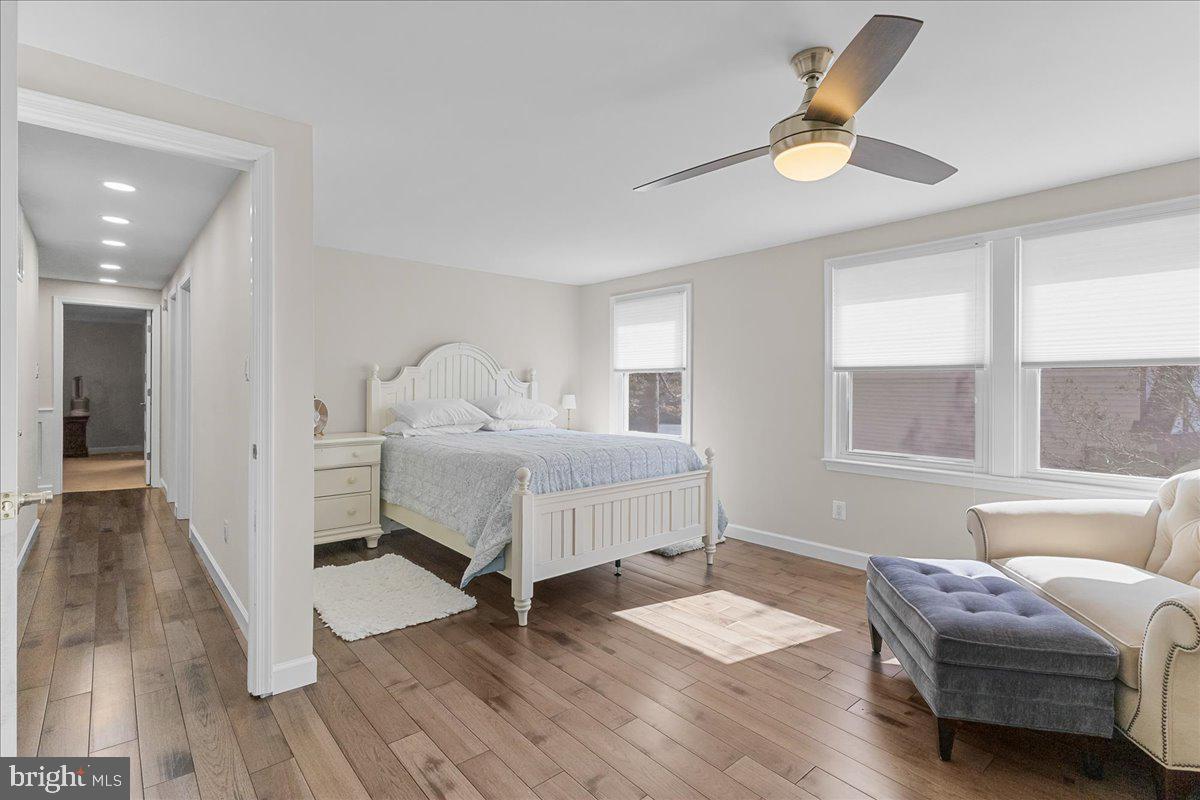 15401 SILVAN GLEN DRIVE