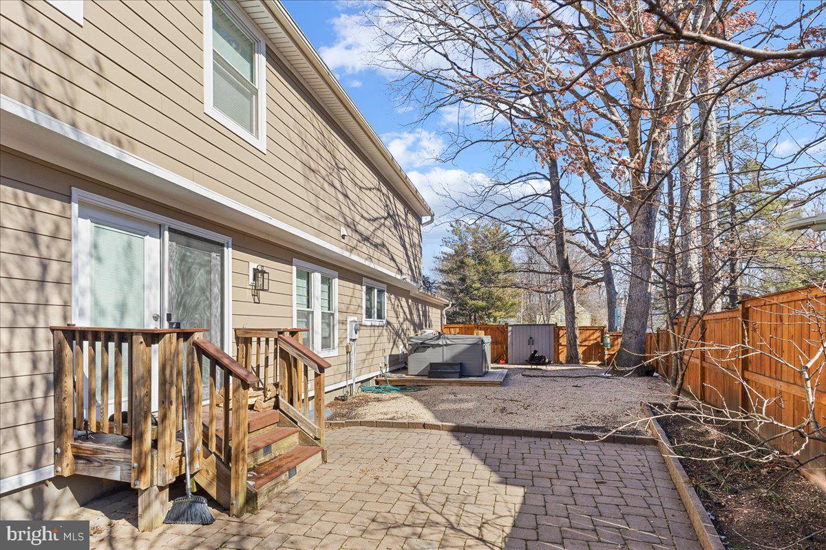 15401 SILVAN GLEN DRIVE