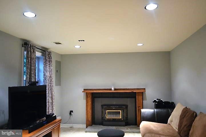 2022 MAYFLOWER DRIVE