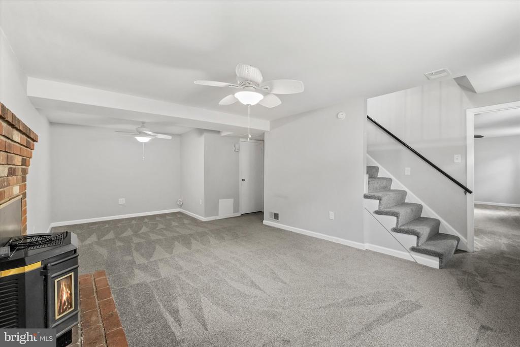13009 KERRYDALE ROAD