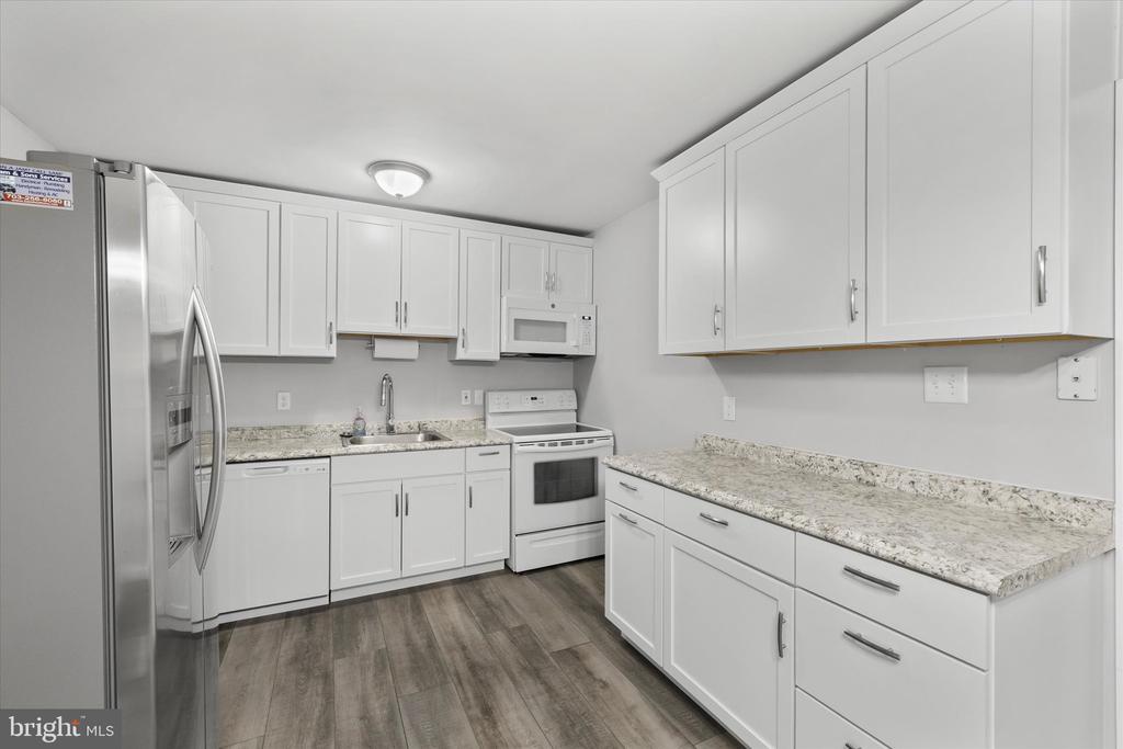 13009 KERRYDALE ROAD