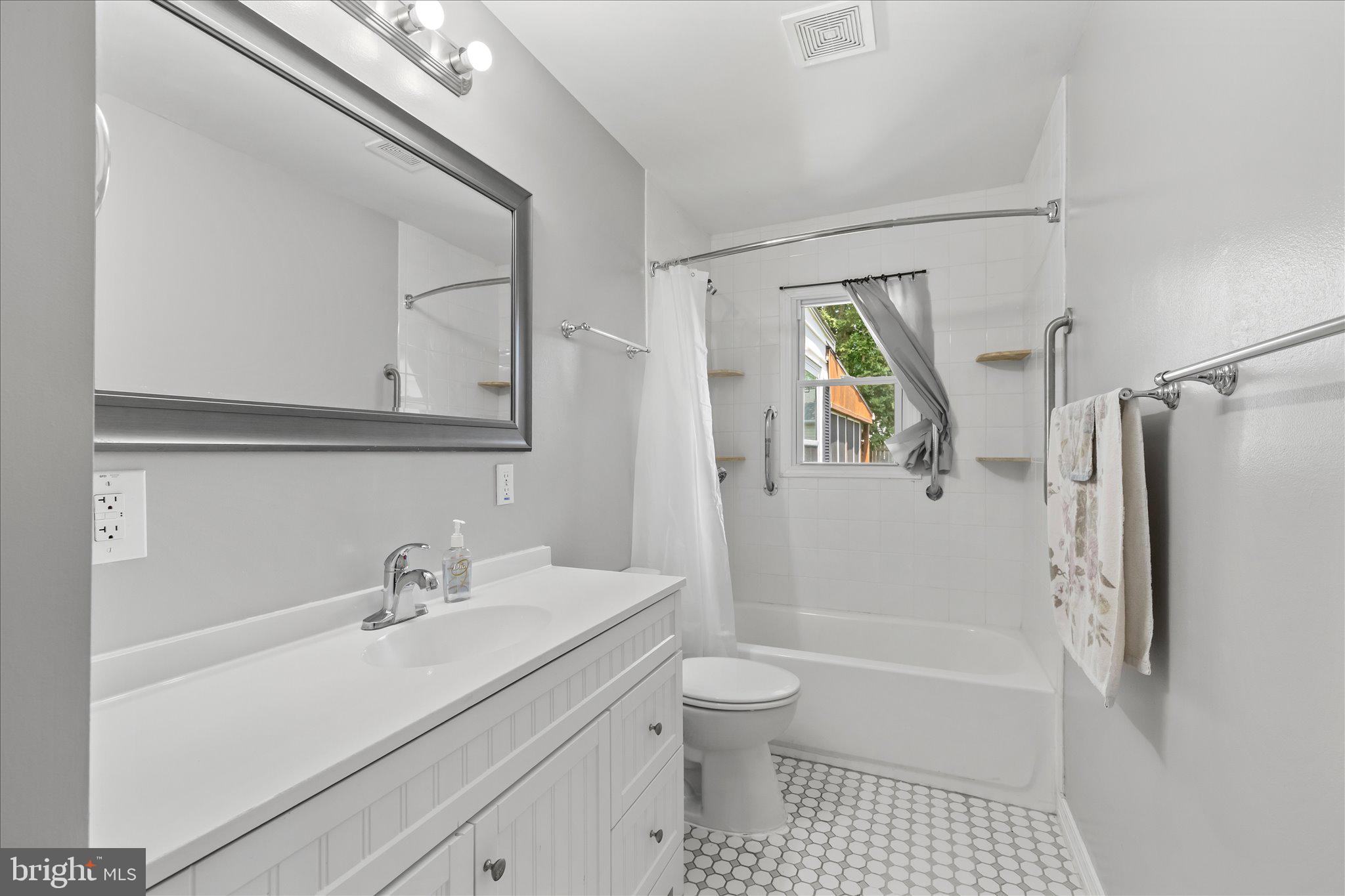 13009 KERRYDALE ROAD