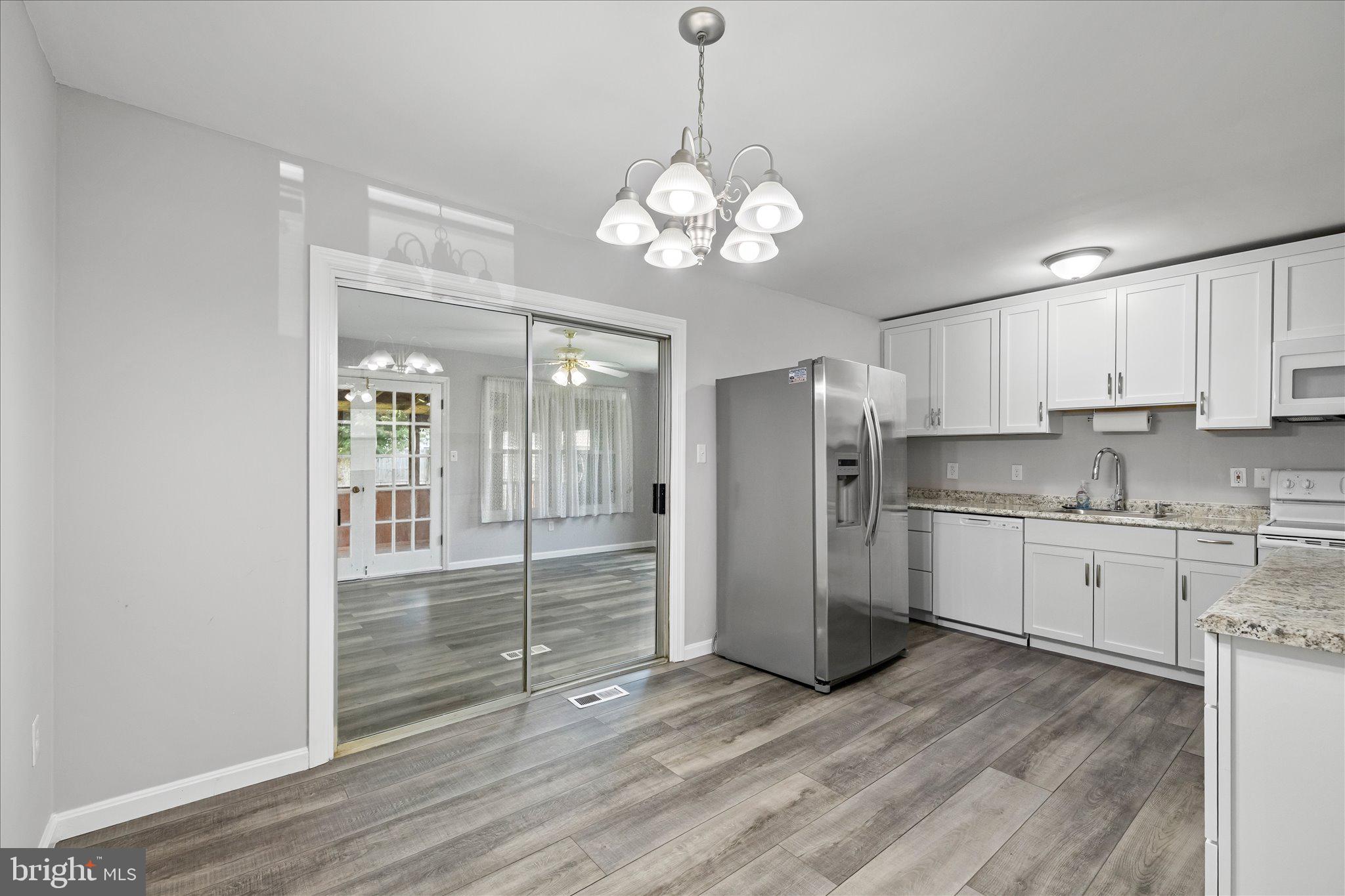 13009 KERRYDALE ROAD