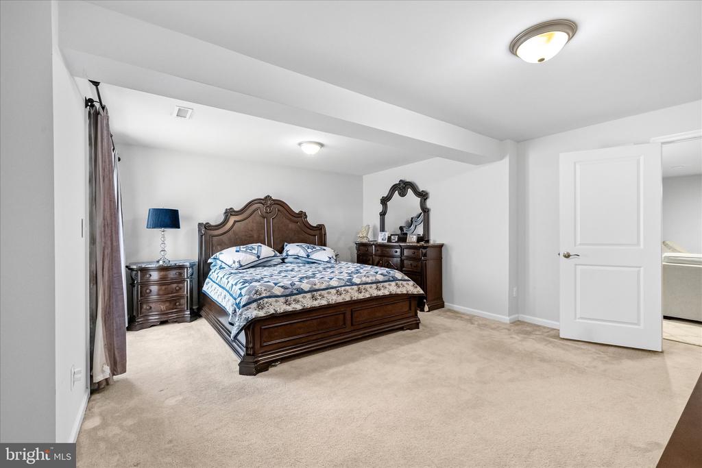 12460 SOUTHINGTON DRIVE