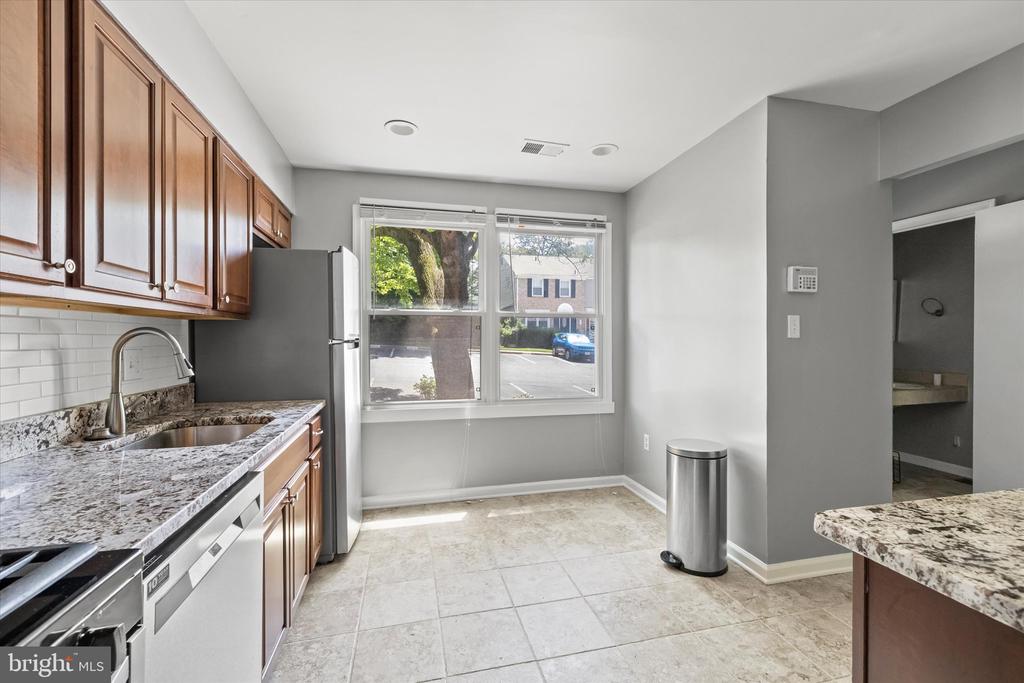 2022 MAYFLOWER DRIVE