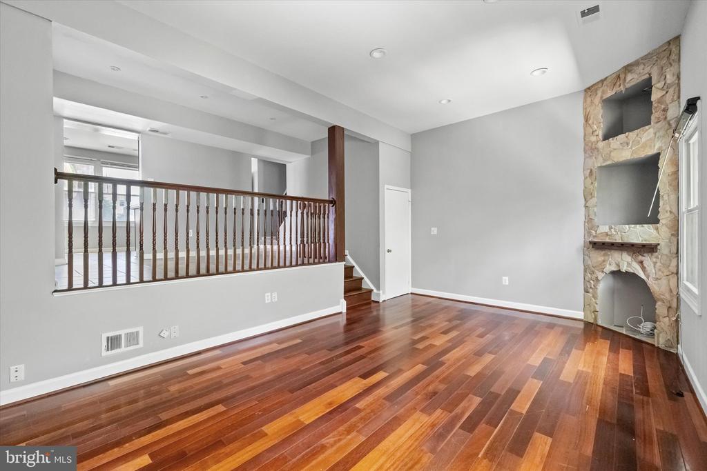 2022 MAYFLOWER DRIVE
