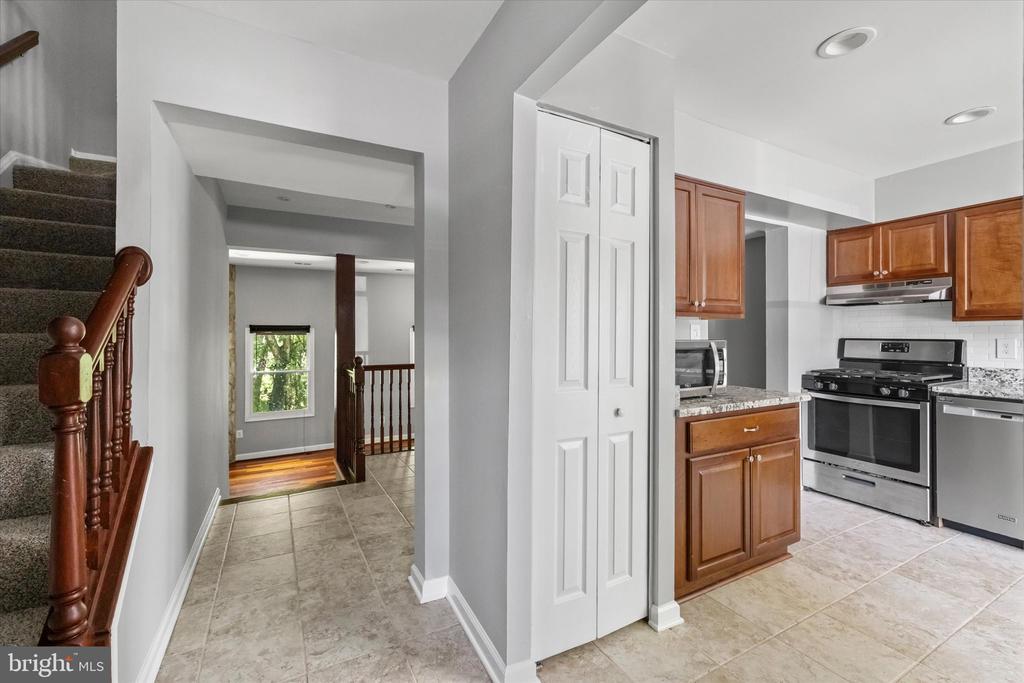 2022 MAYFLOWER DRIVE