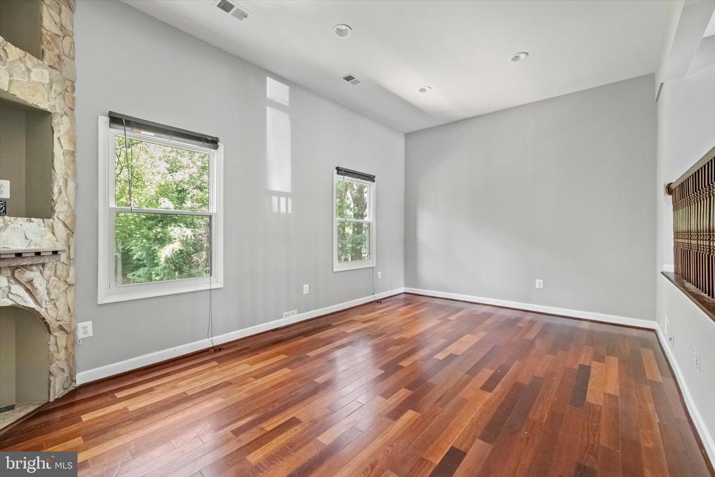 2022 MAYFLOWER DRIVE