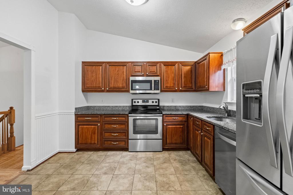11617 LUCASVILLE ROAD