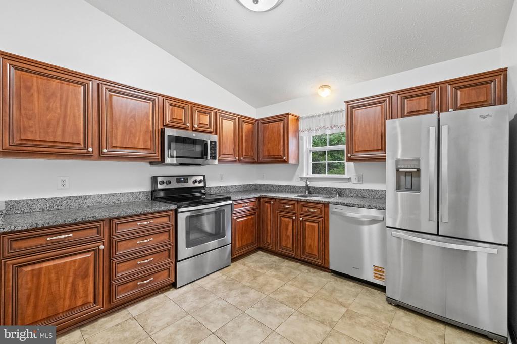 11617 LUCASVILLE ROAD