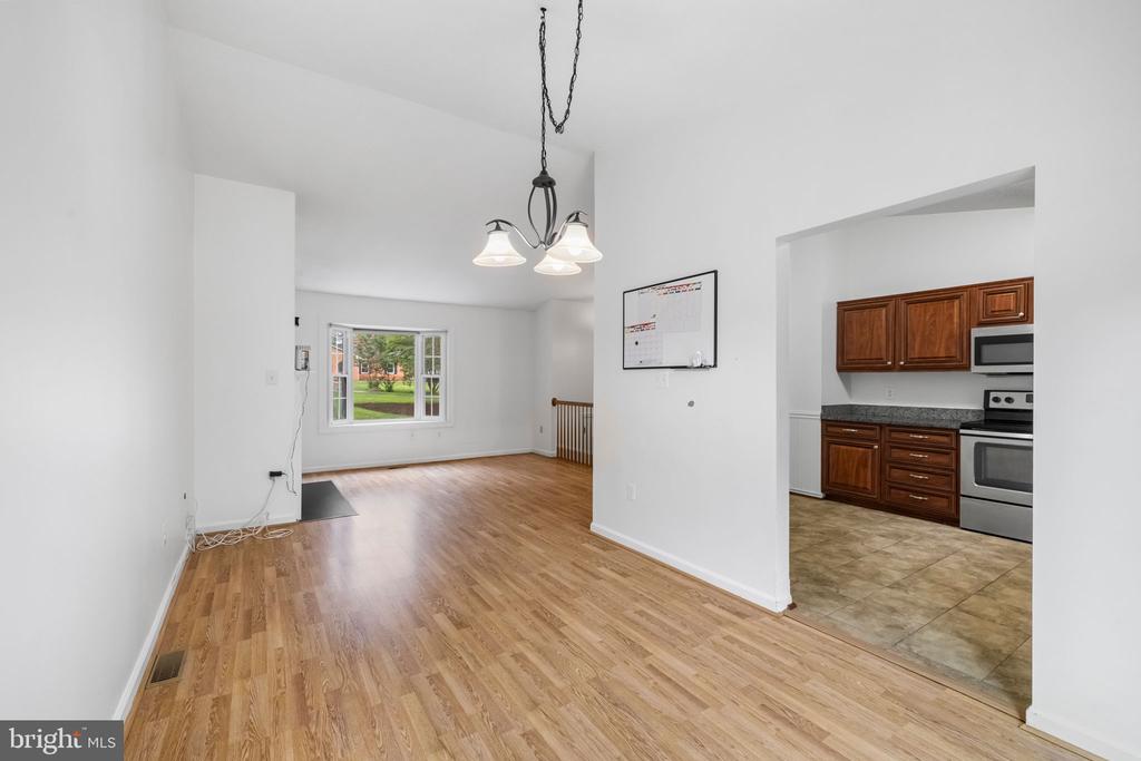 11617 LUCASVILLE ROAD