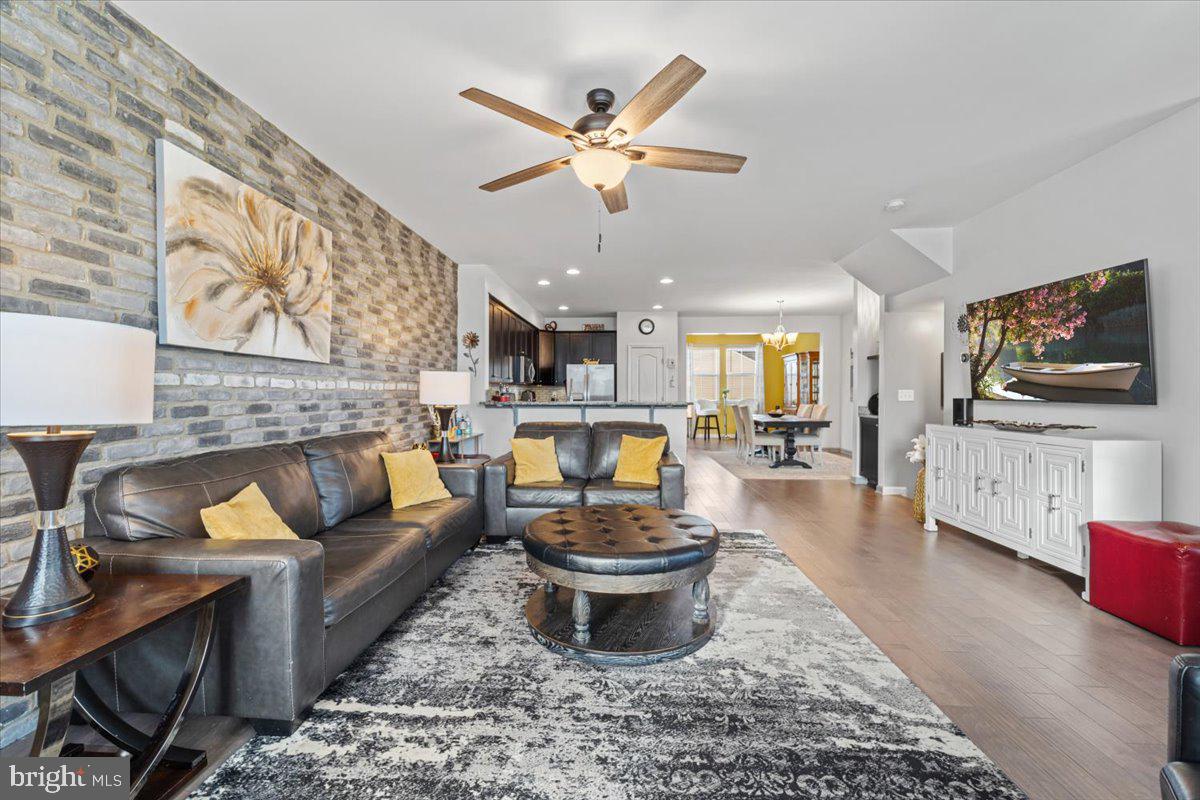 4801 Hicks DRIVE