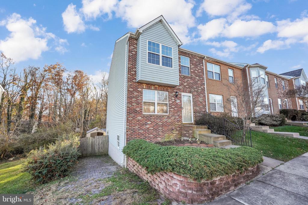 4352 NORMANDY CT