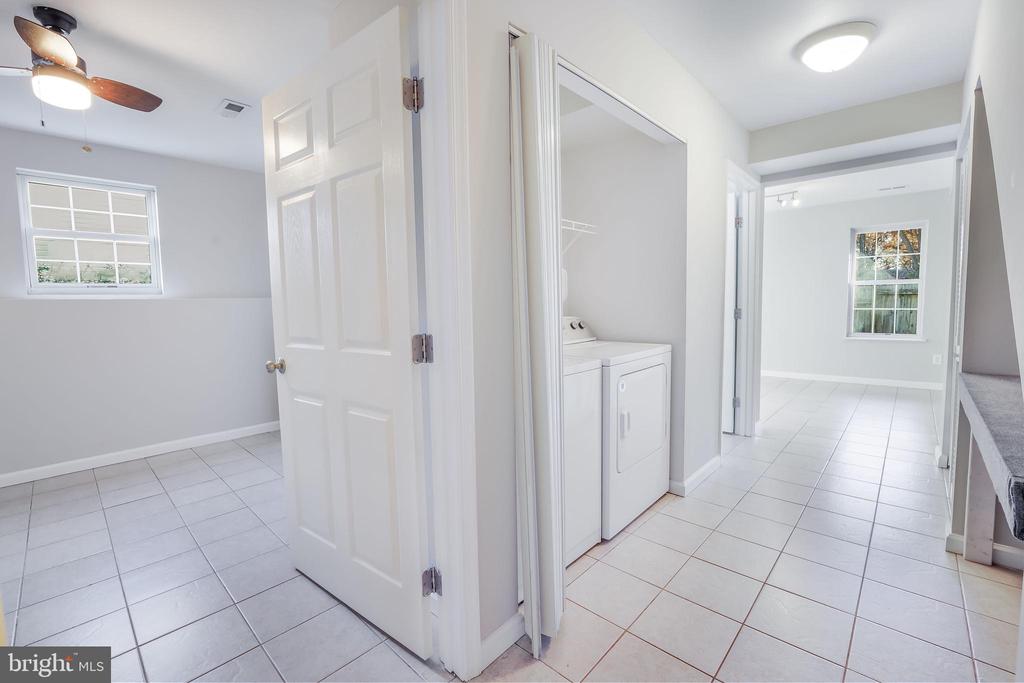4352 NORMANDY CT