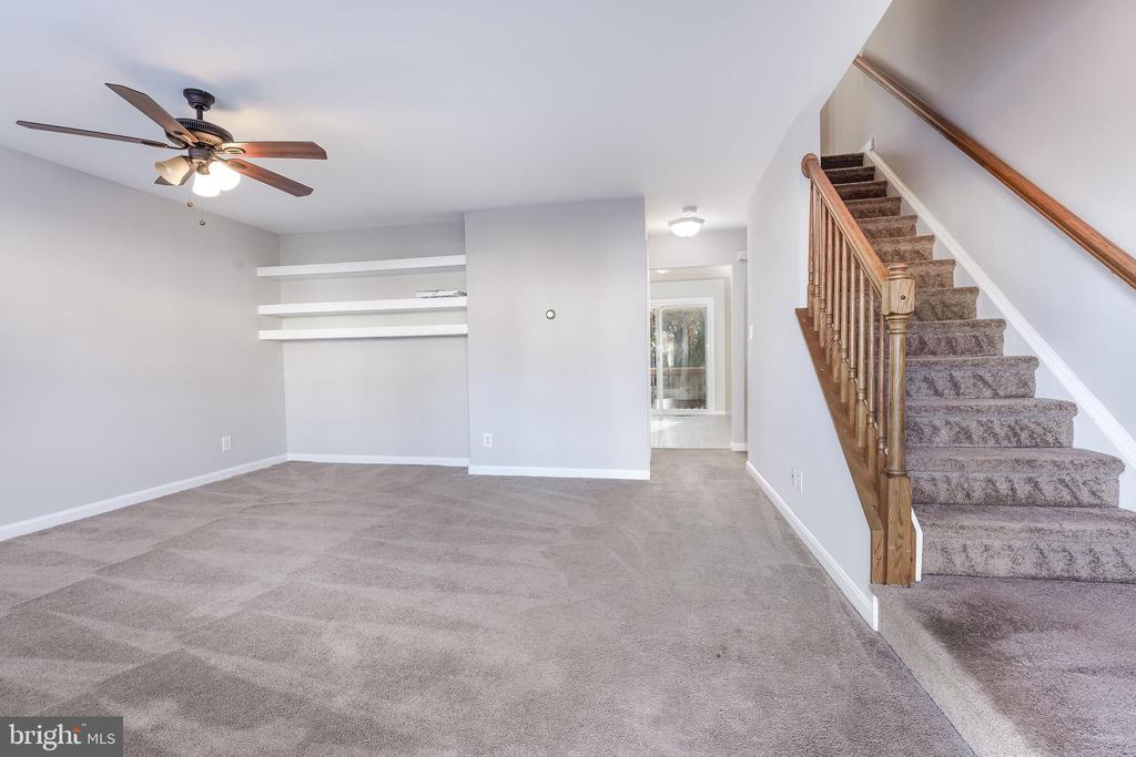 4352 NORMANDY CT