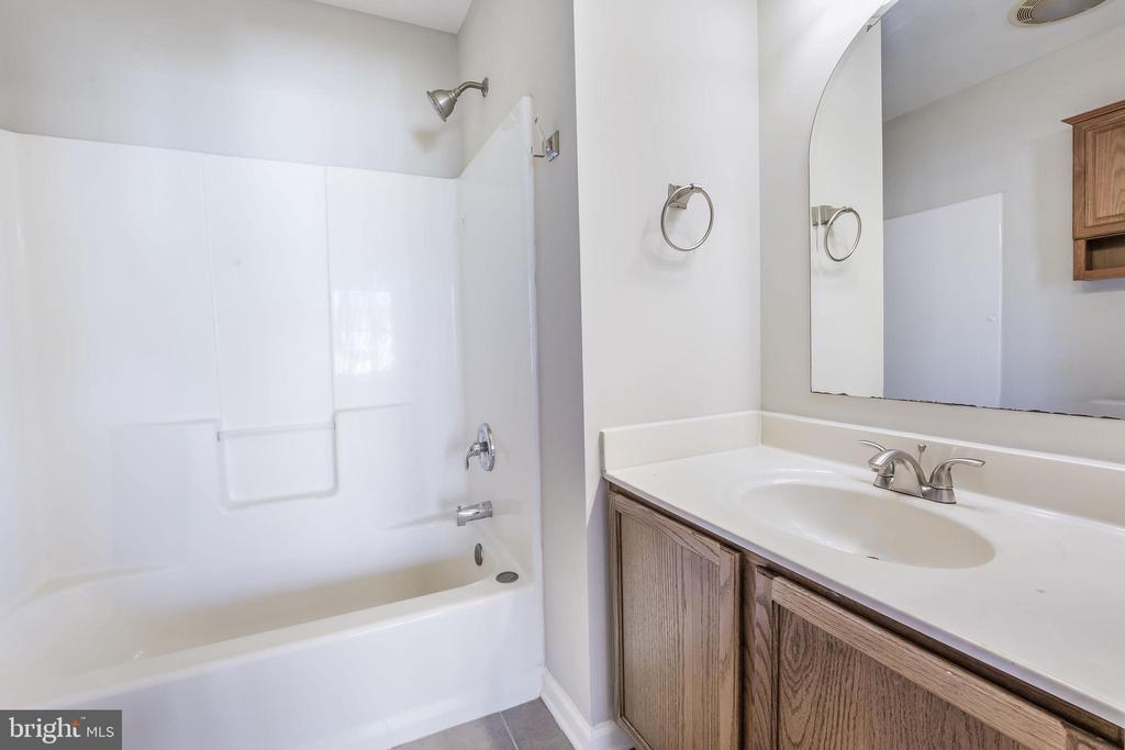 4352 NORMANDY CT