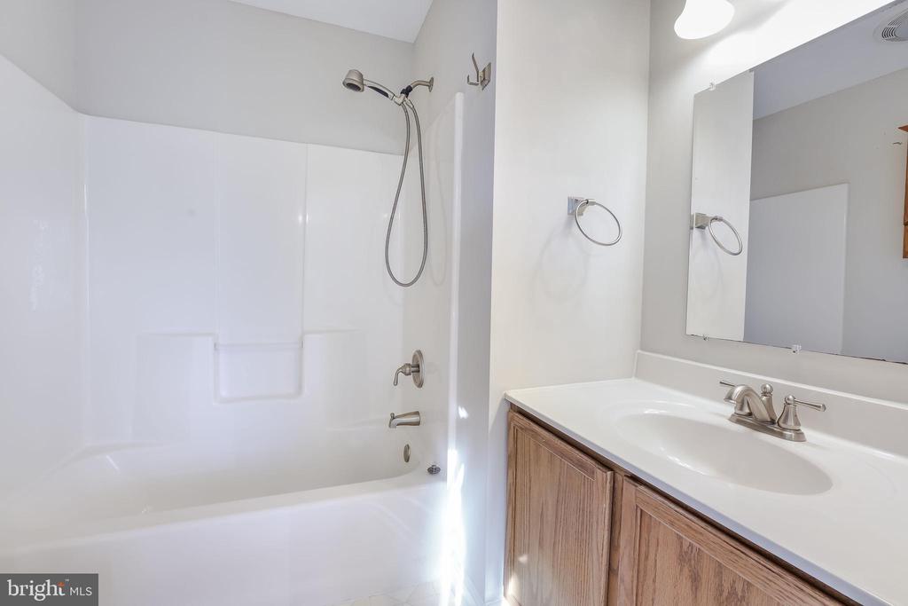 4352 NORMANDY CT
